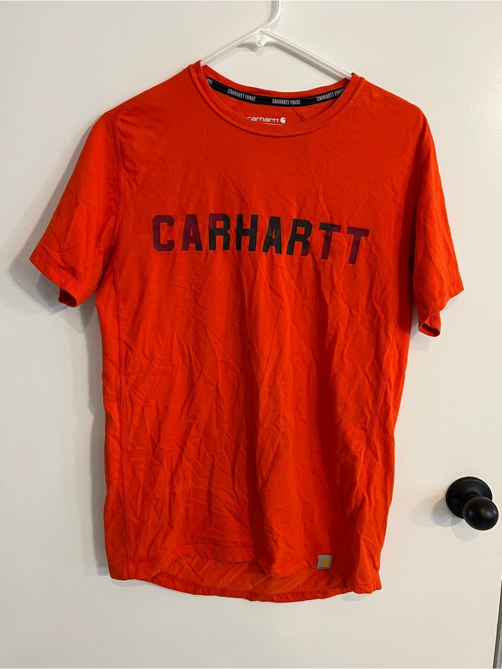 Men’s Size Small Carhartt Tee Shirt